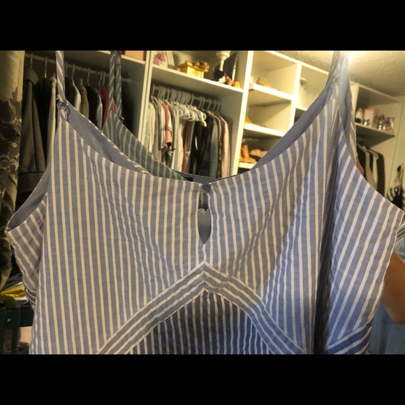 BCBG striped blue and white Camisole - Picture 3 of 4